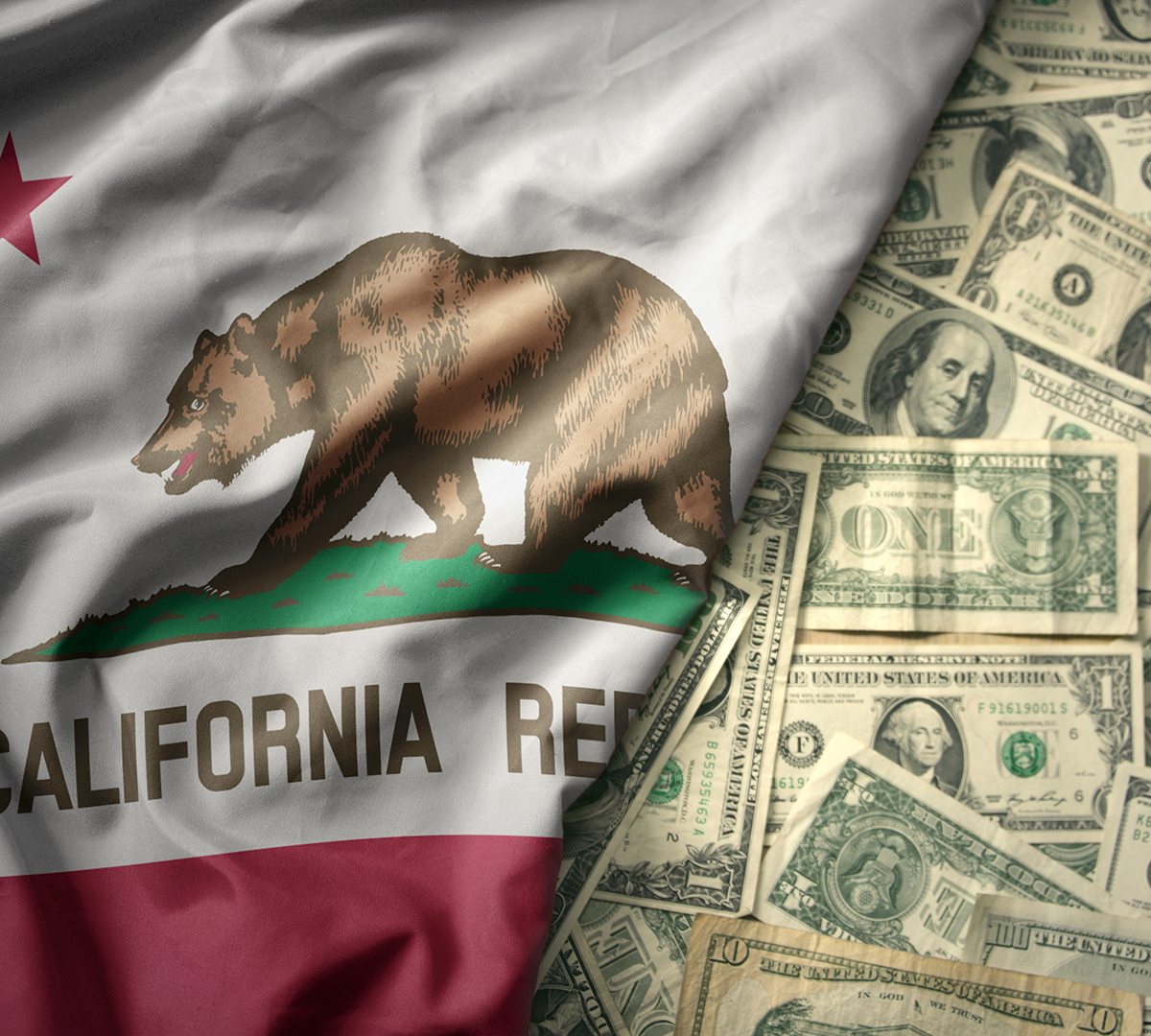 ALIFORNIA REP
THE UNITED STATES OF AMERICA
ONE
UNITED STATES OF AMERICA