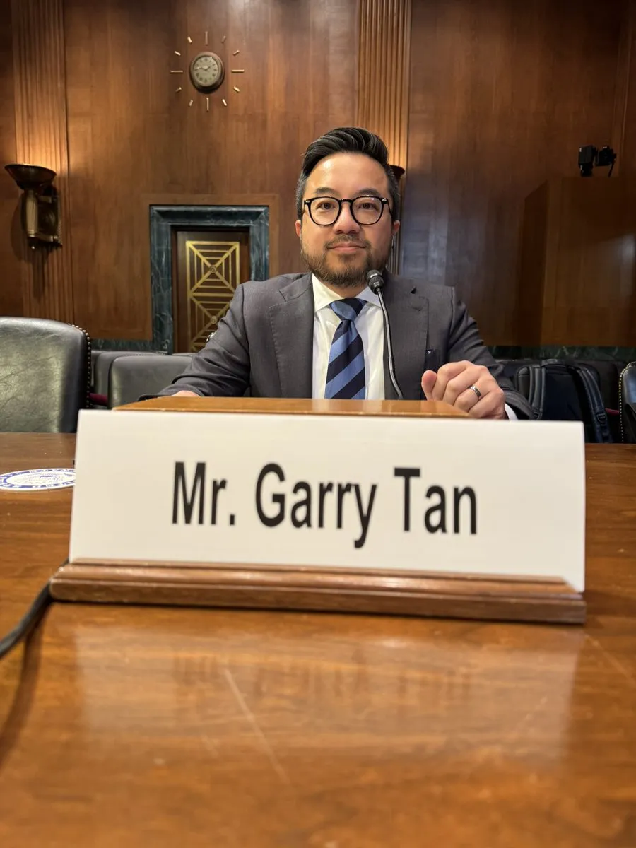 Mr. Garry Tan